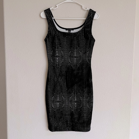 Haute Monde Sleeveless Black Mini Bodycon Dress - Picture 4 of 4